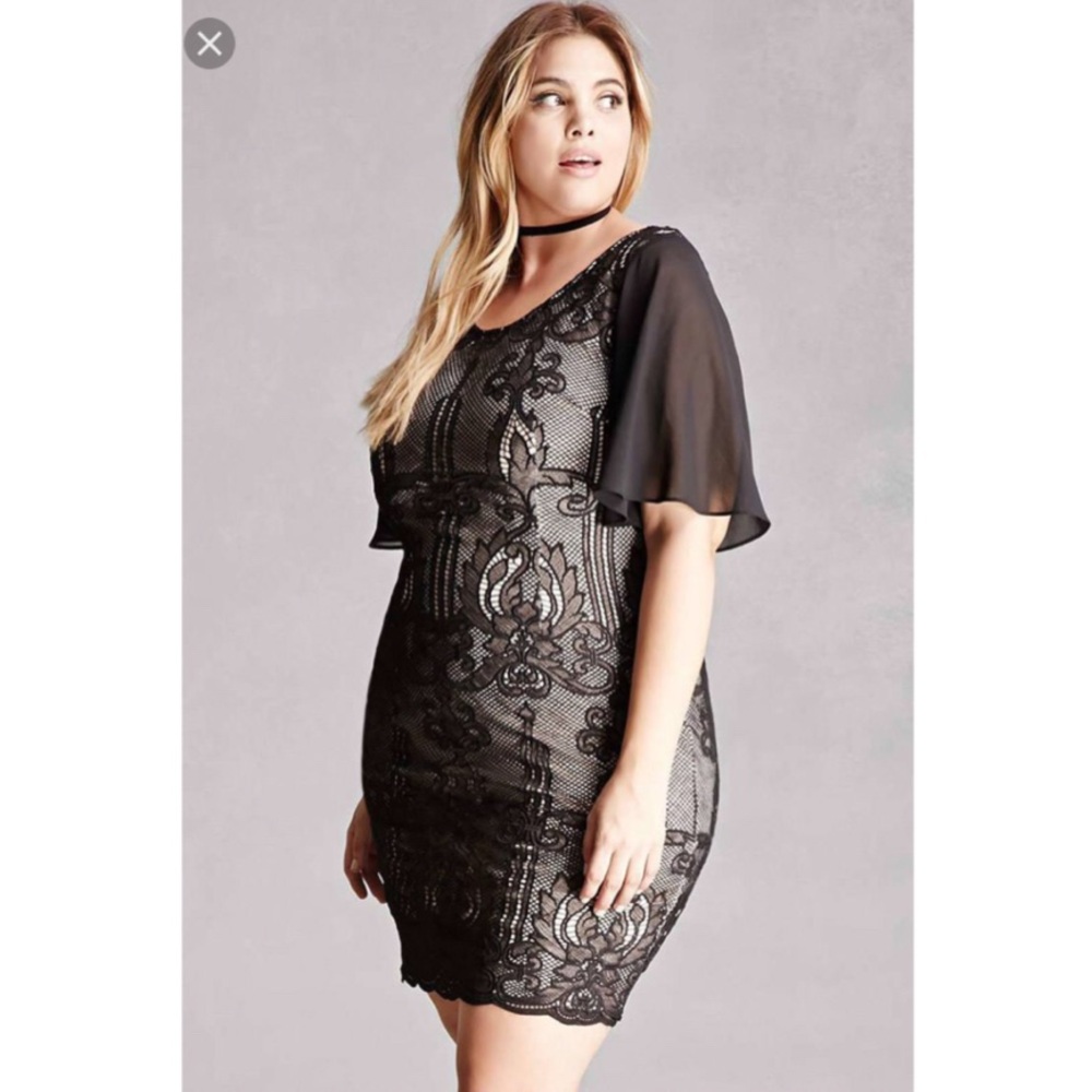 Lace Dress - Picture 2 of 8